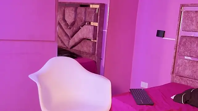 Chat +18 de abdara_lovv ao vivo