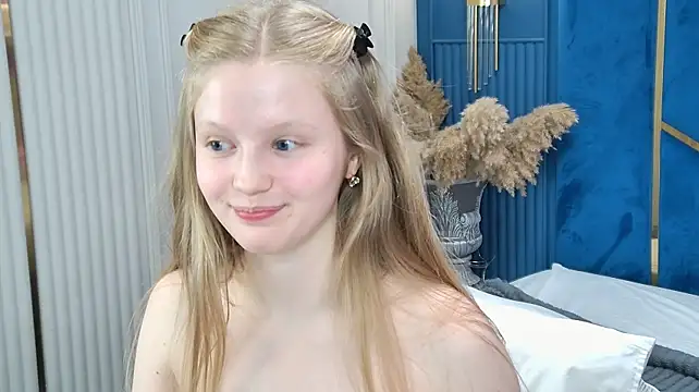 LilianHowards live XXX chat