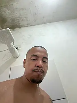 Chat +18 de Gil_ofc ao vivo