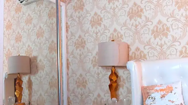 Czat XXX na żywo – JuliaHunts