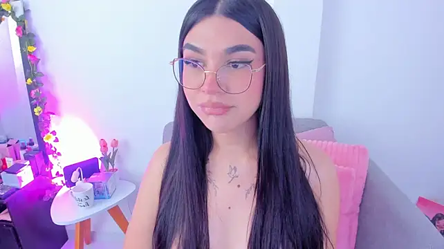 RoseCassie Chat XXX in diretta