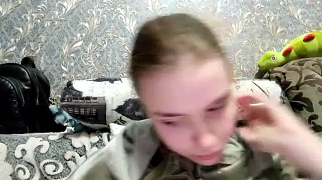 Chat XXX ao vivo de CaraDelevingnee