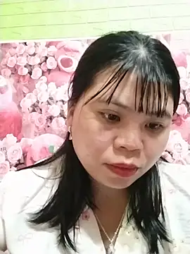 Xuka_lyss Adlı Modelin Canlı XXX Sohbeti