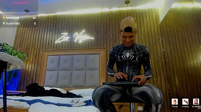 Chat +18 de Colby_driscoll ao vivo