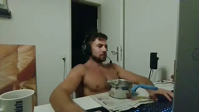 alpha-hunk Live XXX-Chat