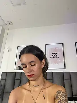 JuliaColemann live XXX chat