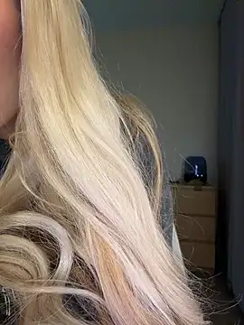 xDinnaxn Live XXX chat