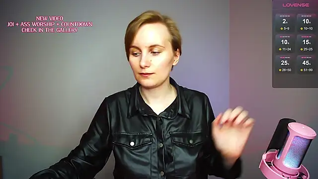 Czat XXX na żywo – KinkyMissCherry