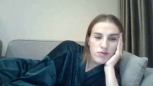 Chatroom XXX en direct de Evelyny
