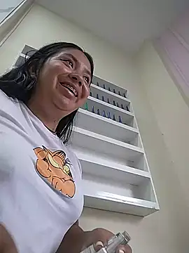 XXX chat uživo modela Amber_Herrera