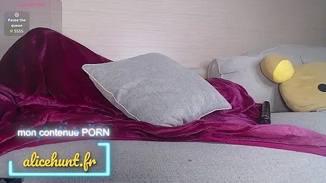 XXX chat uživo modela alice_hunter