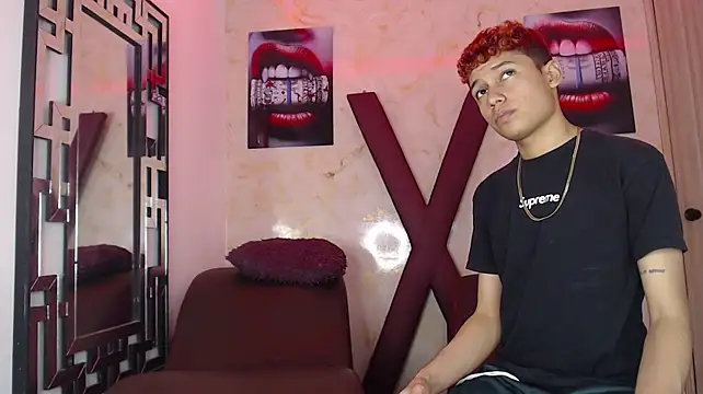 Živý XXX chat HORNY_PRETTY