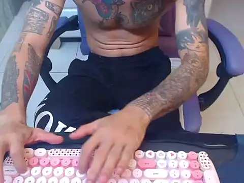 Živý XXX chat Boy_tatto77