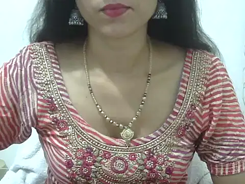 Laila_Cute 现场XXX聊天