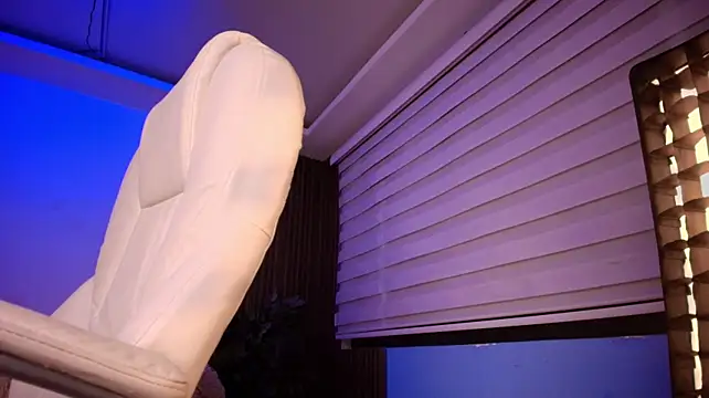 Živý XXX chat Mili_Cat
