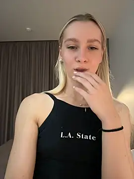 LunaVelvetti – Naživo XXX chat