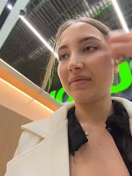 ICrazyOneIRL – Live XXX-chat