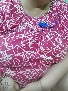 Tamil-mayasri Adlı Modelin Canlı XXX Sohbeti