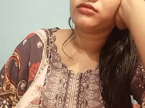 Adhiti_1 Chat XXX in diretta