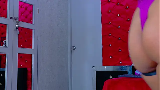 Онлайн чат XXX AmbarMonroe