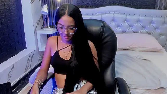 Pretty_Liaa_ Chat XXX in diretta