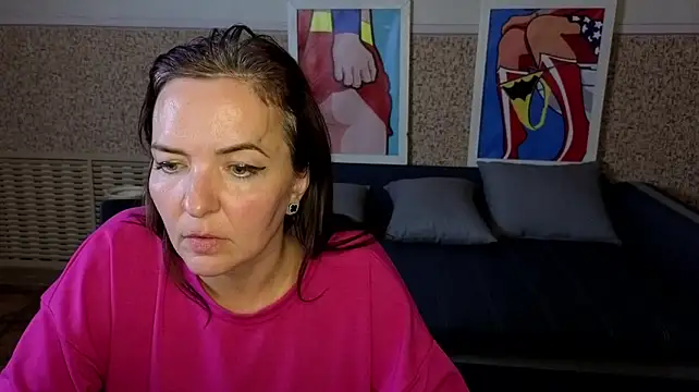 Kira_lorens3's Live XXX Chat