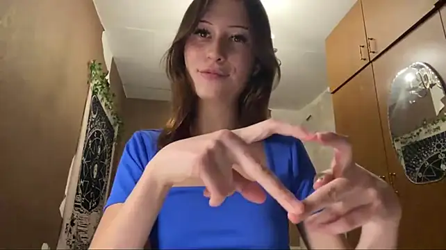 CheriAnderton's Live XXX Chat