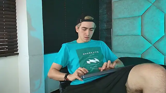 Tyler_Mcrey live XXX chat