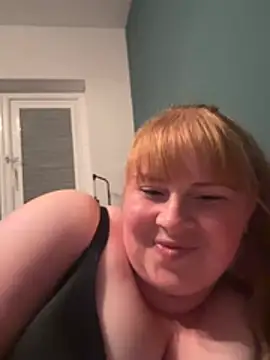 Chat XXX ao vivo de Curvy-GingeXX