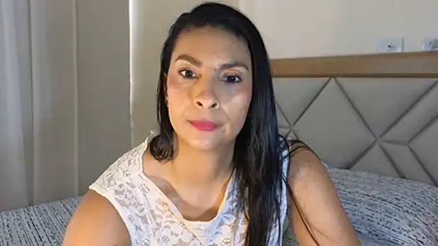 sweetandhot Chat XXX live