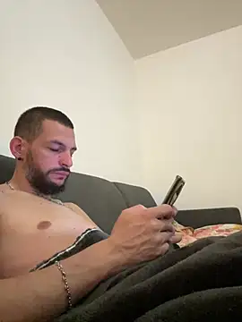 Lebarbu69020 Live XXX-chat