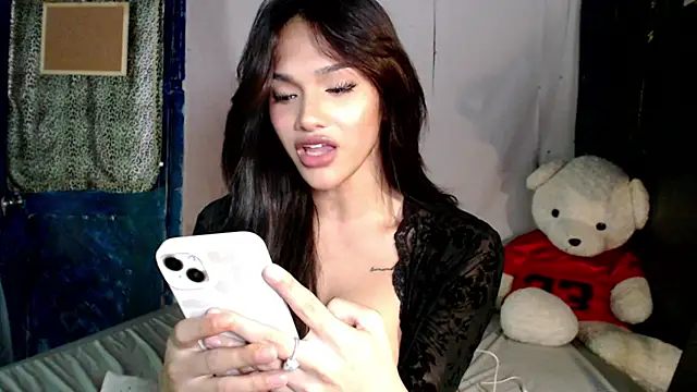 itsmekarinaaa's Live XXX Chat
