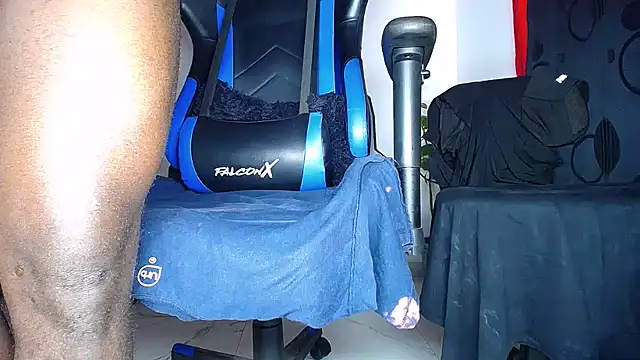 MAXJONES_2 XXX чат на живо