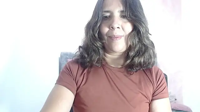 Victoria_meester 即時 XXX 聊天