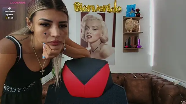 Chat XXX en directo de SALOOMEE__