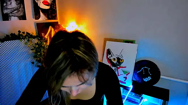 LoraBoyar Adlı Modelin Canlı XXX Sohbeti