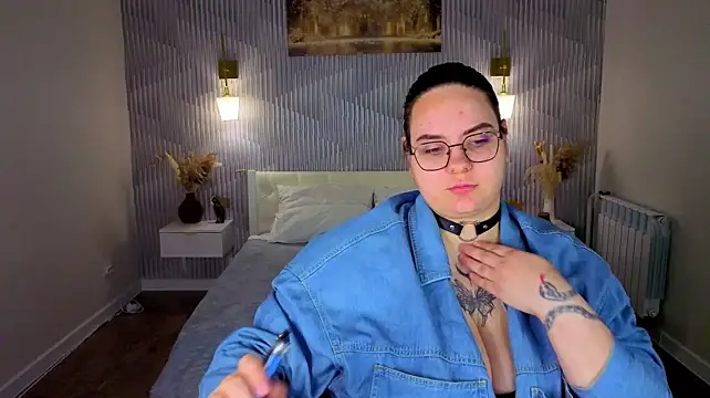 Kity_Mooree Adlı Modelin Canlı XXX Sohbeti
