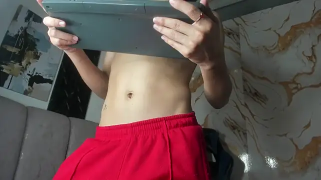 PEACH_FEM Chat XXX in diretta