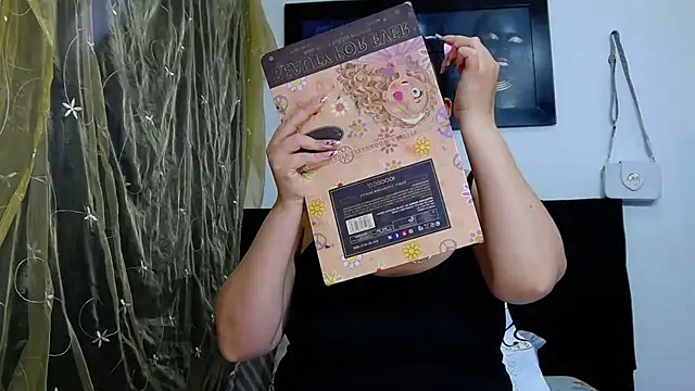 צ'אט XXX בשידור חי של BBWLuxuryMuse