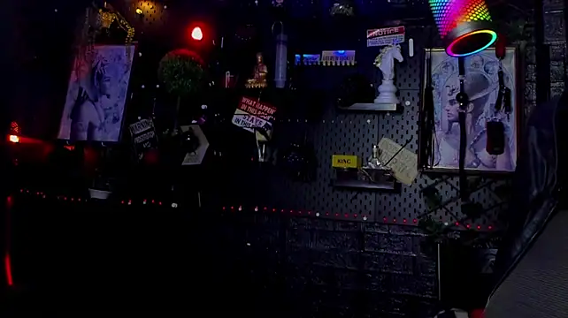LexHardyのライブXXXチャット