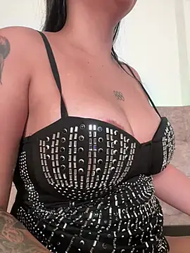 Megan_Ivy élő XXX-chatje