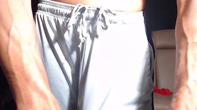 צ'אט XXX בשידור חי של ThickD2C