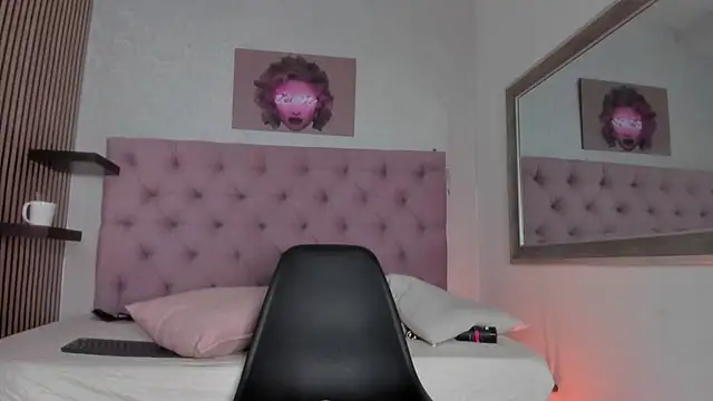 adelle__fox's Live XXX Chat