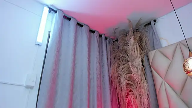 Ibbie_drastic Adlı Modelin Canlı XXX Sohbeti