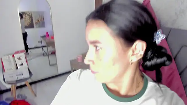 Sofi_Perez_ Chat XXX in diretta