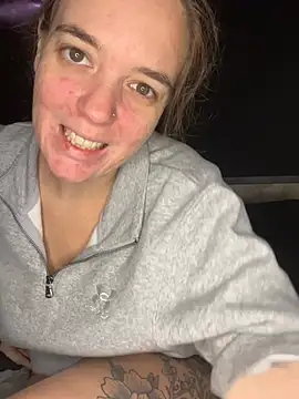 chellerayy's Live XXX Chat