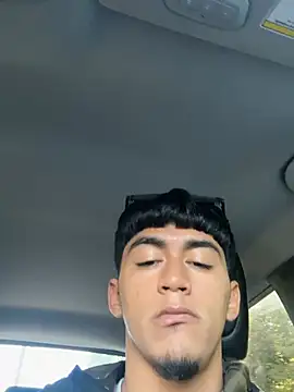 BadboyXXXMZ 网络视讯表演