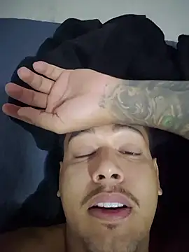 Chat +18 de marcosdougllaaas ao vivo