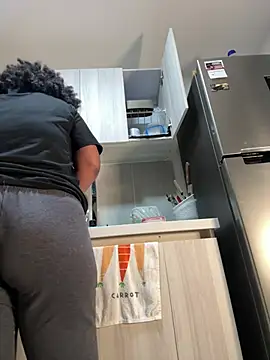 Rizos_hot_official élő XXX-chatje