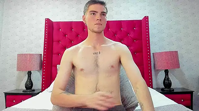 Chatroom XXX en direct de NickWild